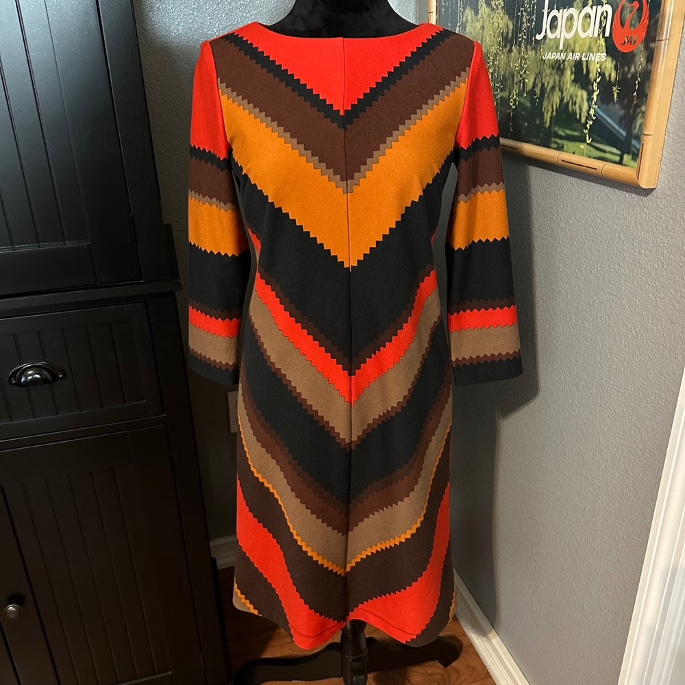Gabby Skye Sheath Dress Women Size 4 Multicolor Chevron Zig Zag Scruba Knit